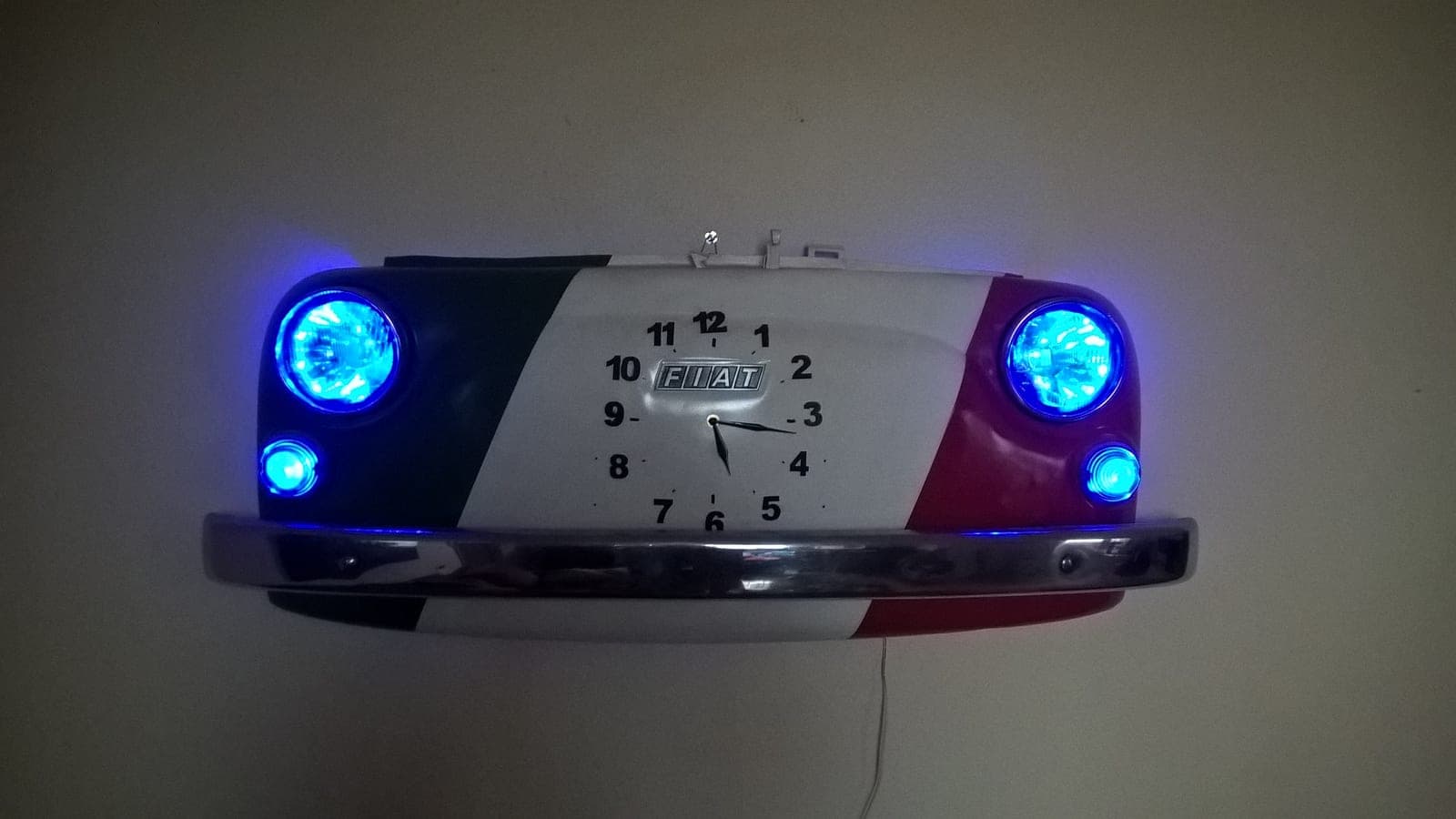 Pendule Fiat 500, Face avant Fiat 500 + horloge + LED