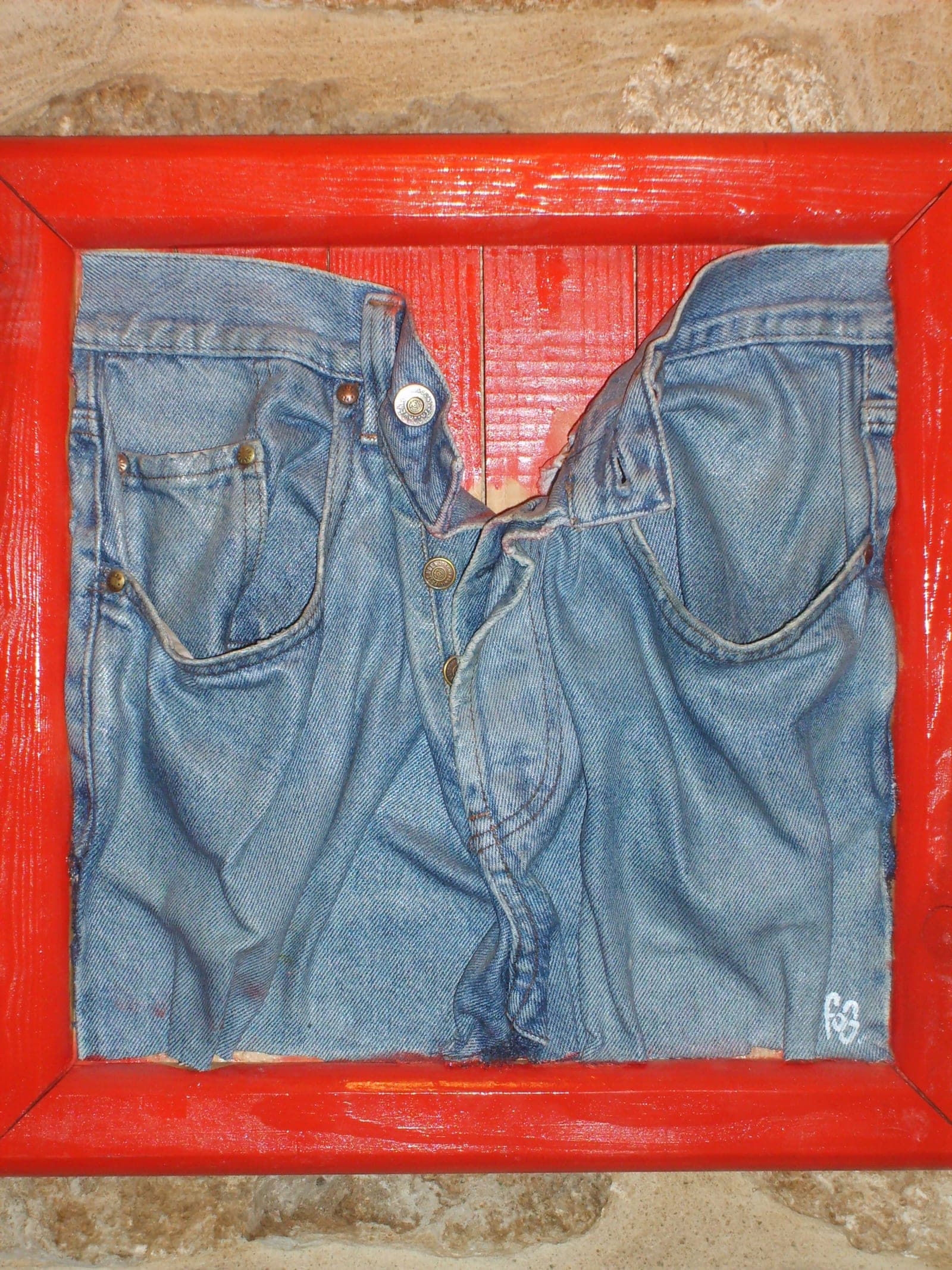 Jean's en cadre rouge, Toile de jean stratifiée