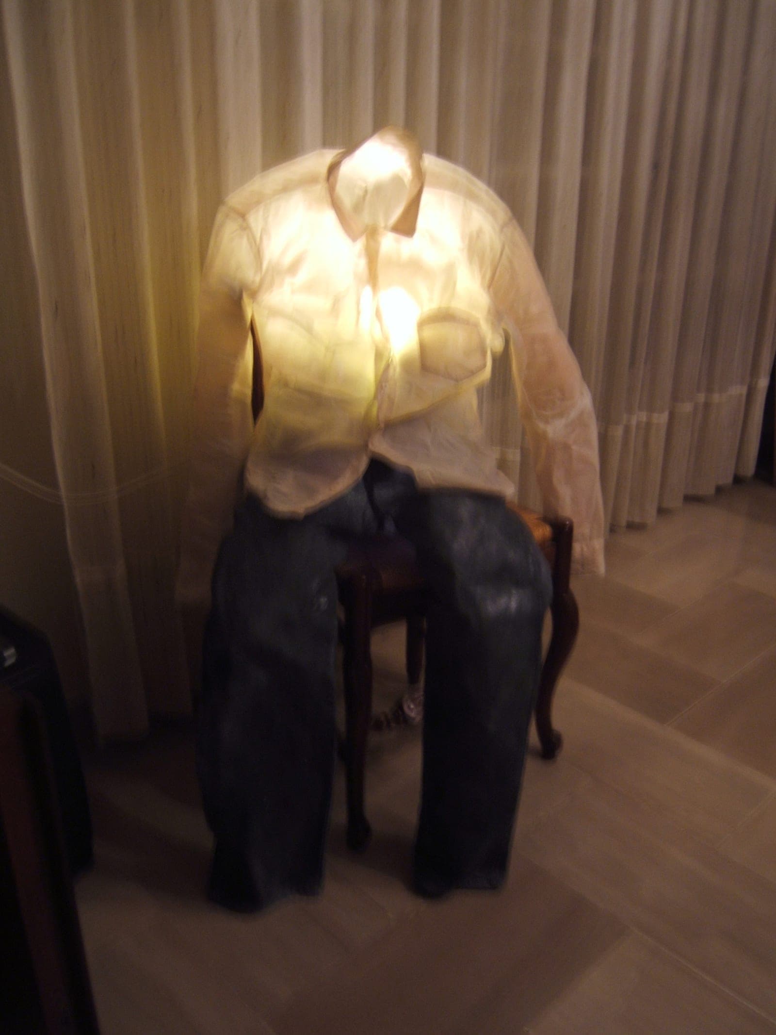 Chemise lumineuse, Chemise stratifiée résine + source lumineuse