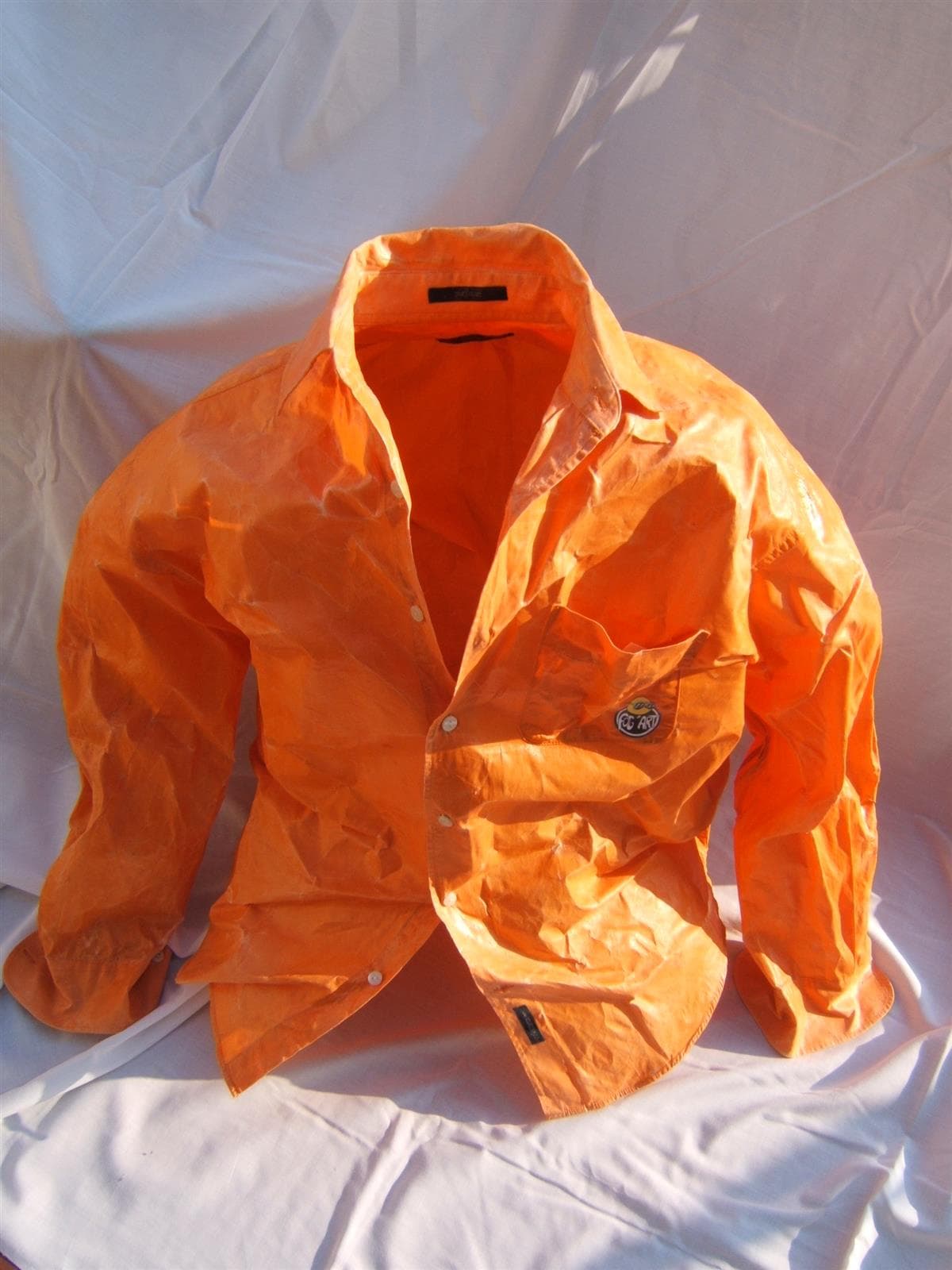 Chemise orange stratifiée, Chemise stratifiée résine
