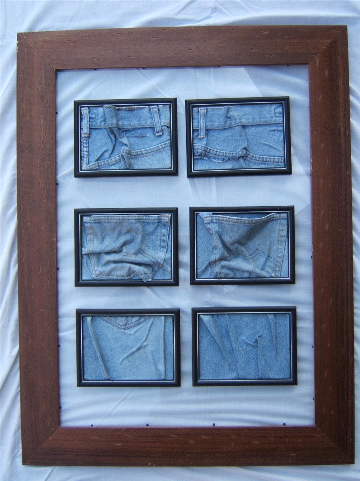 Grille de poches, Jean stratifié, cadre bois & verre