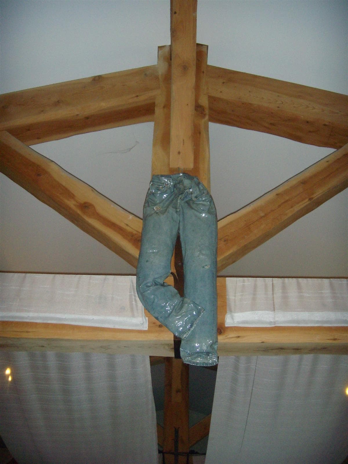Jean stratifié suspendu, Jean stratifié résine, 2009